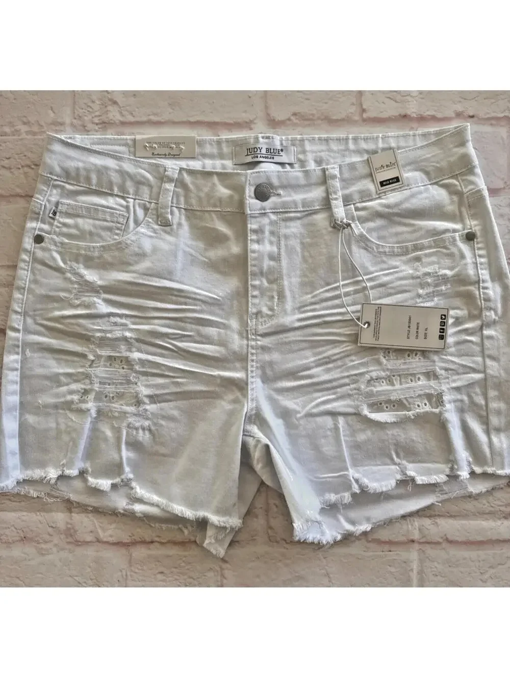 Judy Blue Distressed Eyelet  White Mid Rise Cutoff Denim Shorts XL NWT JB150041